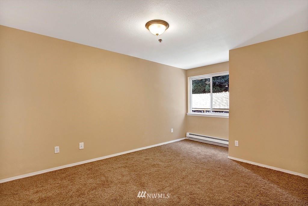19404 Bothell Way Northeast, Unit D202 Bothell, WA 98011 - Photo 7 of 11