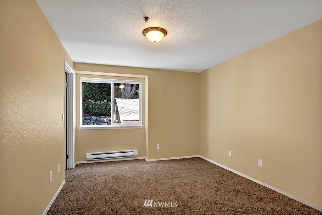 19404 Bothell Way Northeast, Unit D202 Bothell, WA 98011 - Photo 9 of 11