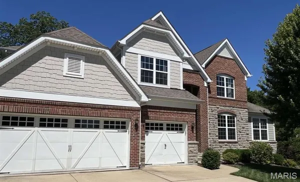 $1,175,000 | 680 Savannah View Way, Chesterfield, MO 63017