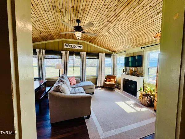 $500,000 | 639 Saylor Hill Road, Limestone, TN 37681