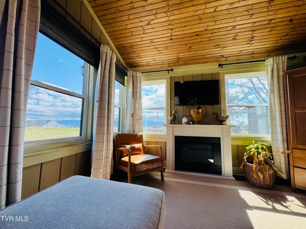 $500,000 | 639 Saylor Hill Road, Limestone, TN 37681