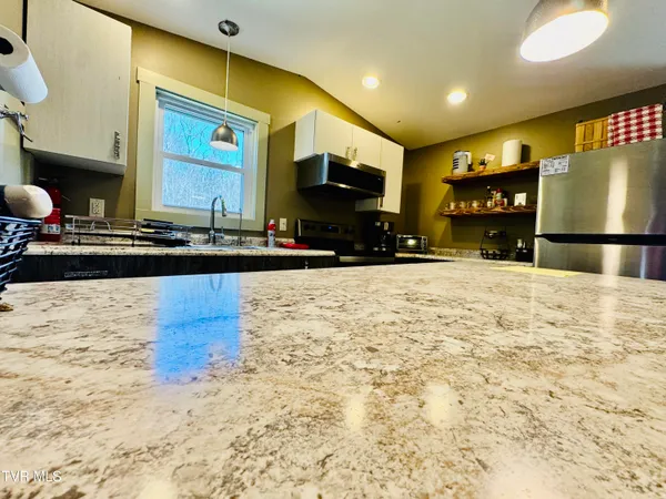 $500,000 | 639 Saylor Hill Road, Limestone, TN 37681