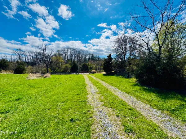 $500,000 | 639 Saylor Hill Road, Limestone, TN 37681