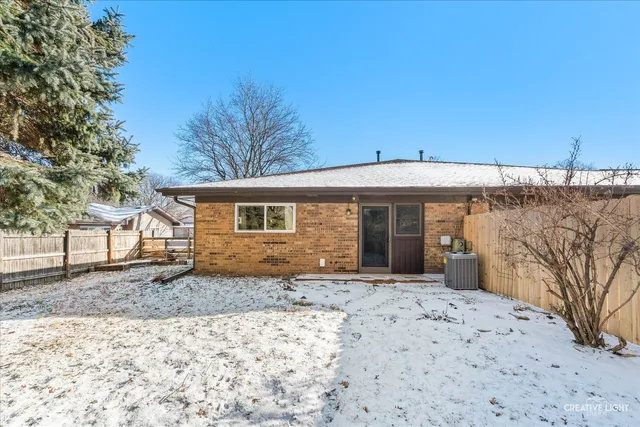 $250,000 | 407 South Jackson Street, Batavia, IL 60510