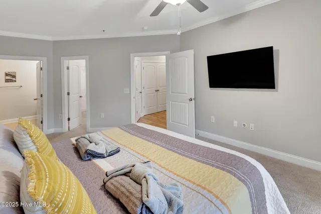 $389,000 | 200 Gateway Condos Drive, Unit 225, Surf City, NC 28445