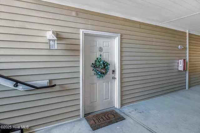 $389,000 | 200 Gateway Condos Drive, Unit 225, Surf City, NC 28445