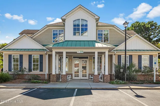 $389,000 | 200 Gateway Condos Drive, Unit 225, Surf City, NC 28445