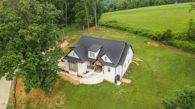 $979,500 | 127 Allison Timbers Road, Piney Flats, TN 37686