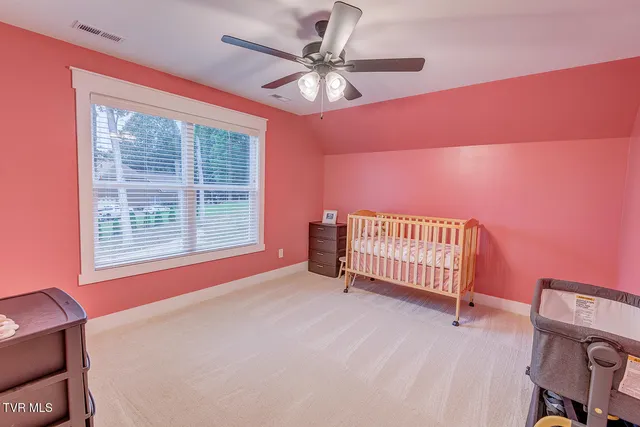 $979,500 | 127 Allison Timbers Road, Piney Flats, TN 37686