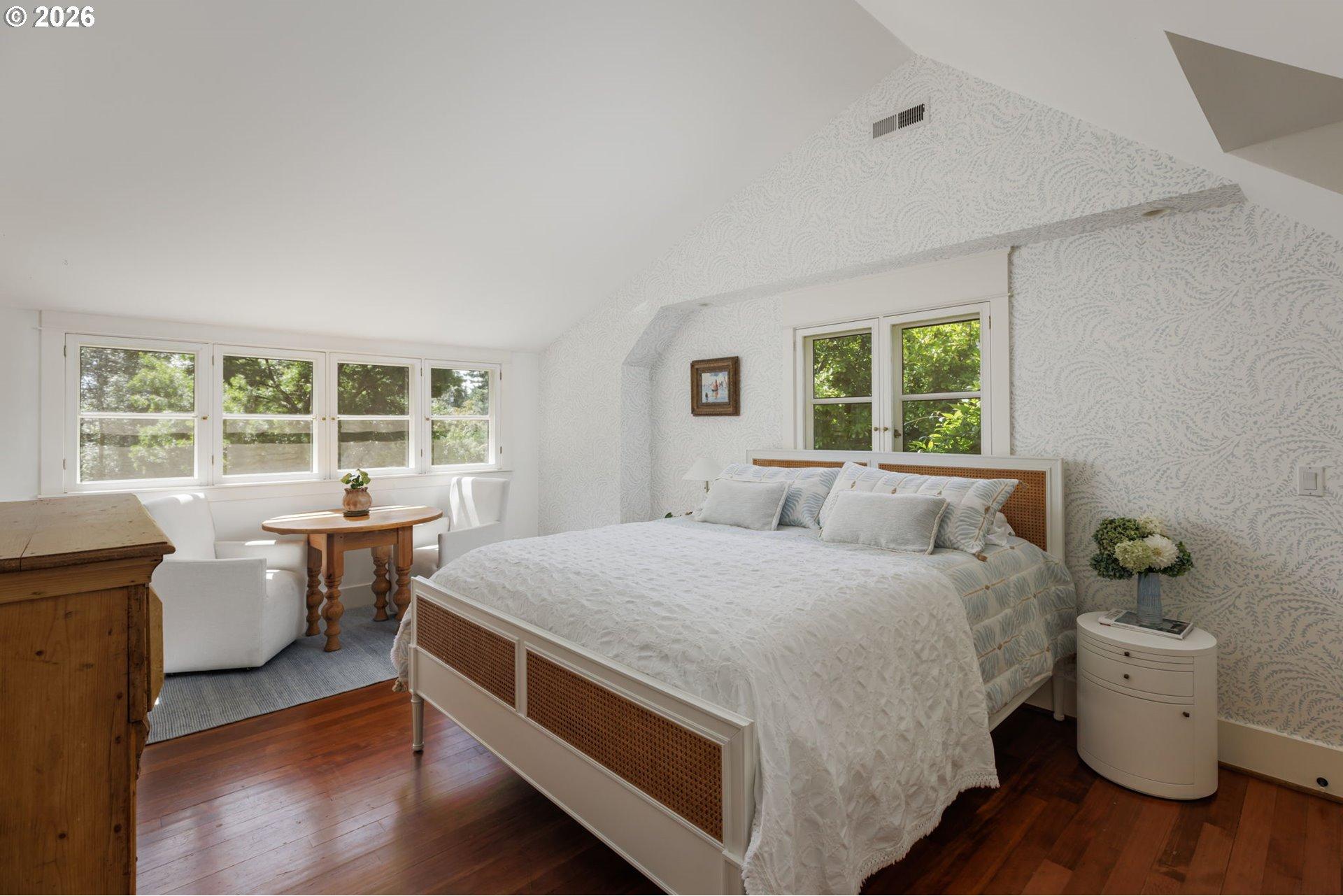 1546 South Military Road Portland, OR 97219 - Photo 33 of 47 Gallery Image 33
