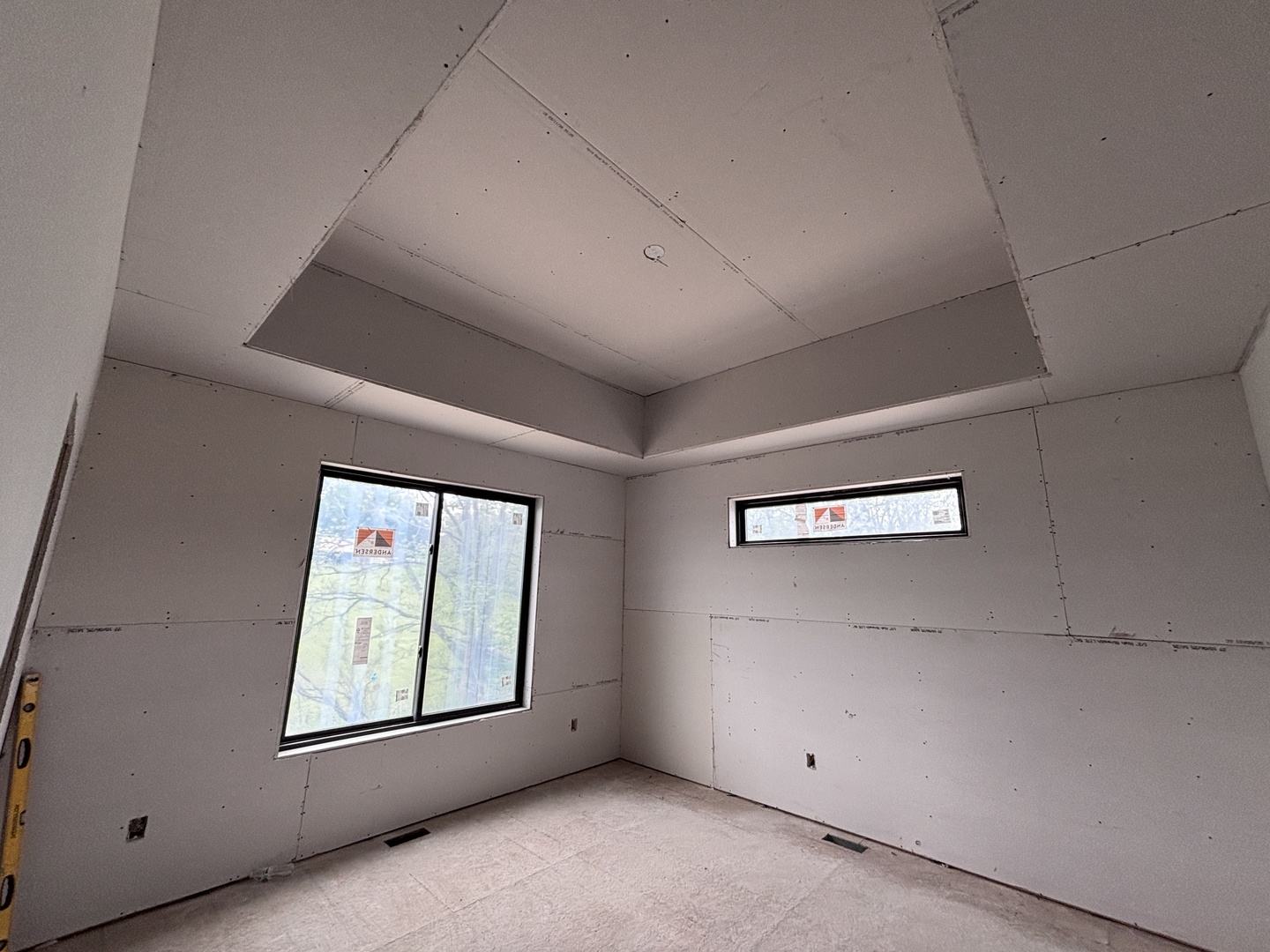 1916 Zara Clinton, IA 52732 - Photo 11 of 22 a view of an empty room with windows