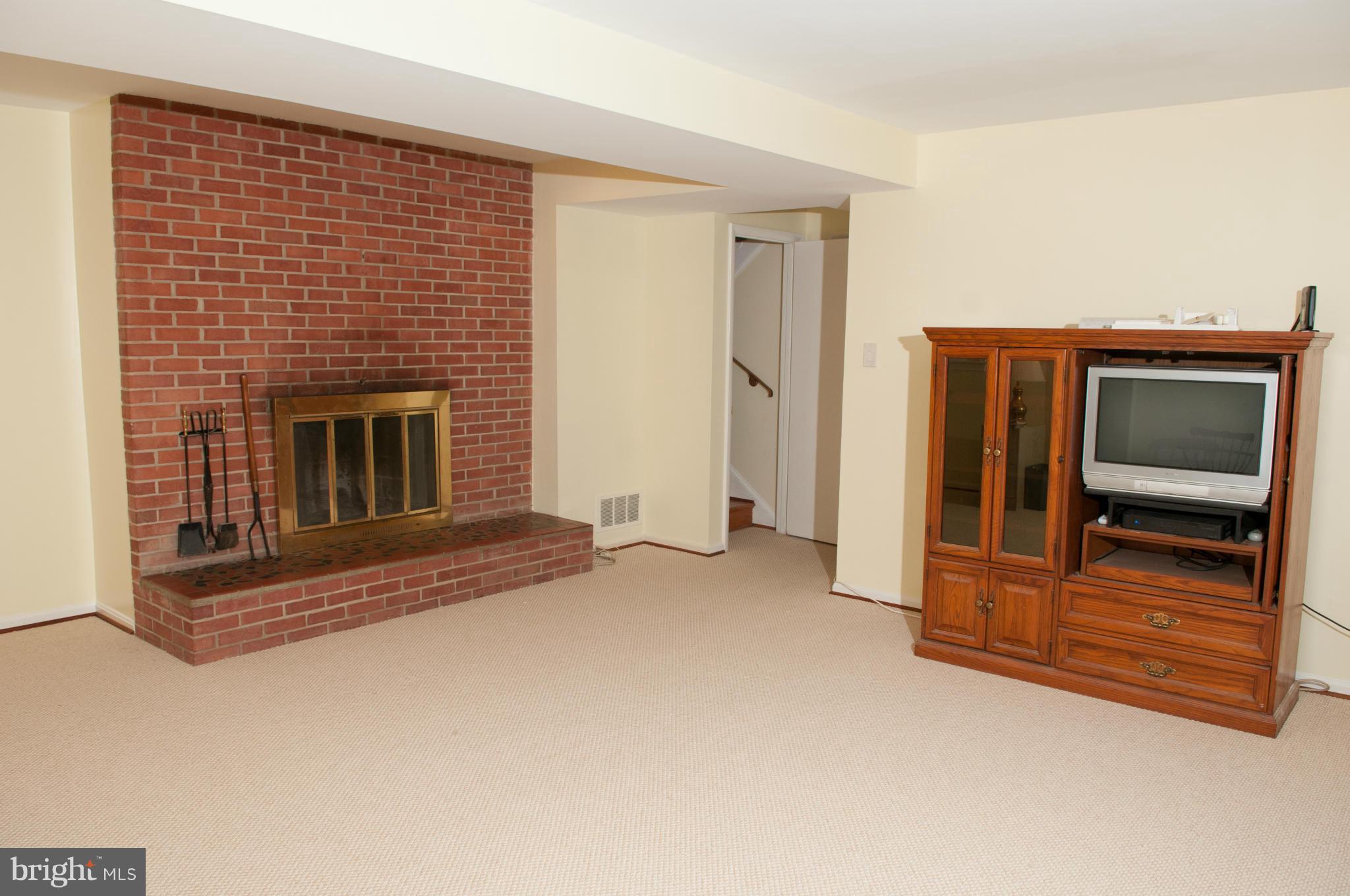 12629 Springloch Court Silver Spring, MD 20904 - Photo 11 of 30 Family Room
