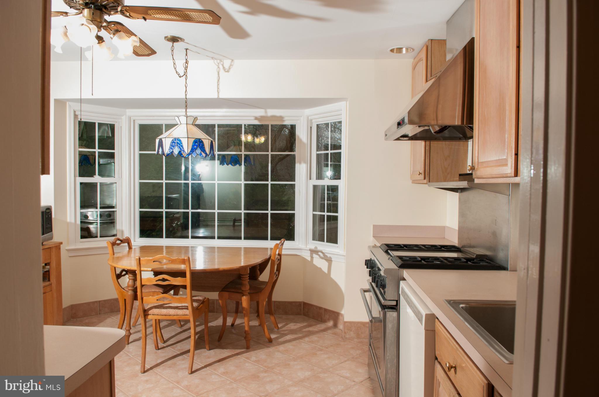 12629 Springloch Court Silver Spring, MD 20904 - Photo 6 of 30 Kitchen