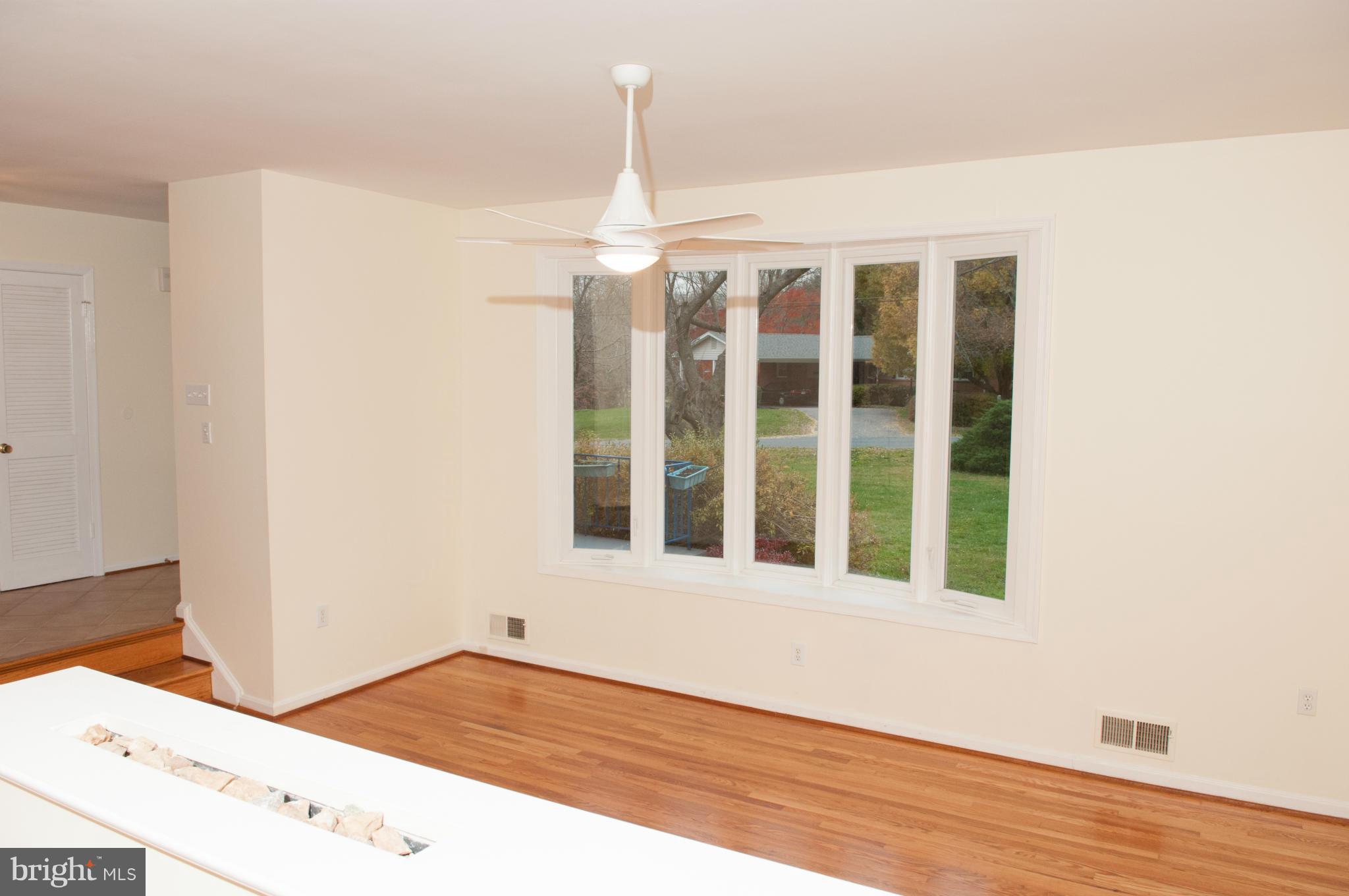 12629 Springloch Court Silver Spring, MD 20904 - Photo 10 of 30 Living Room