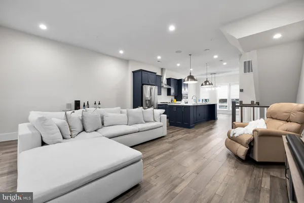 $5,500 | 147 Prairie Lane, Alexandria, VA 22314