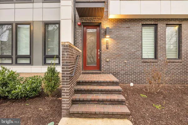 $5,500 | 147 Prairie Lane, Alexandria, VA 22314