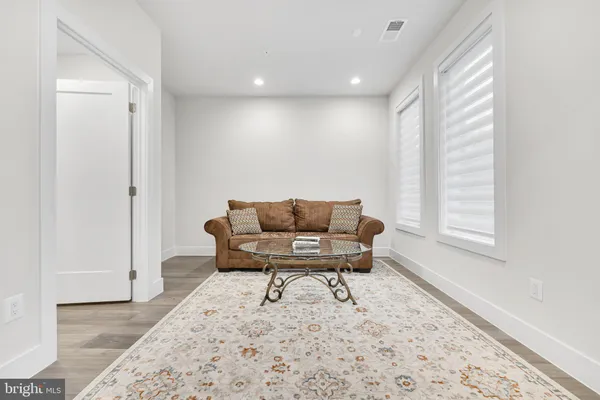 $5,500 | 147 Prairie Lane, Alexandria, VA 22314