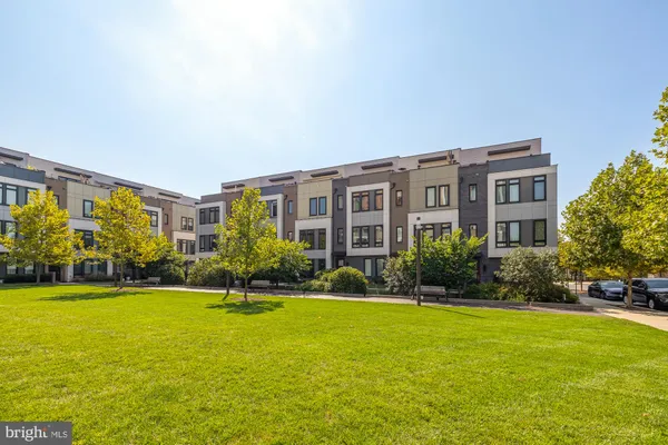 $5,500 | 147 Prairie Lane, Alexandria, VA 22314