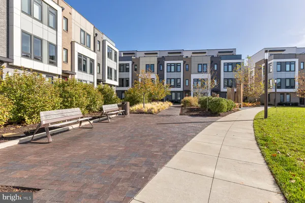 $5,500 | 147 Prairie Lane, Alexandria, VA 22314