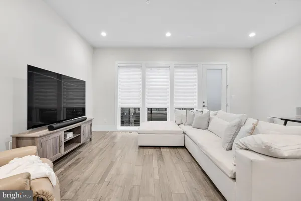 $5,500 | 147 Prairie Lane, Alexandria, VA 22314