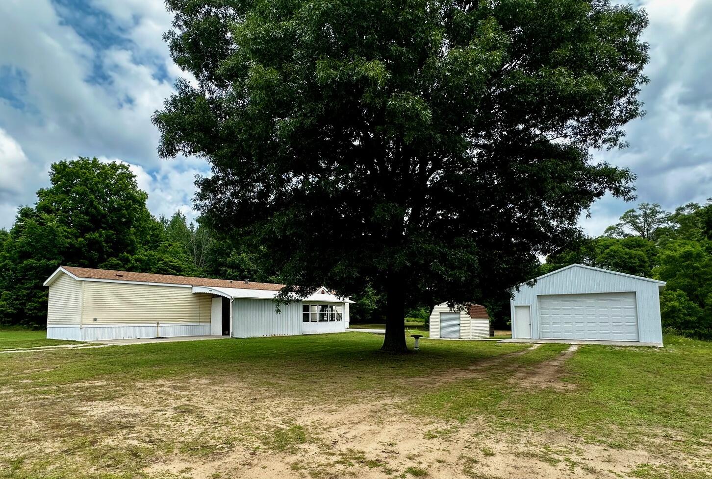 9058 East Loop Road Hesperia, MI 49421 - Photo 1 of 17 IMG_6961