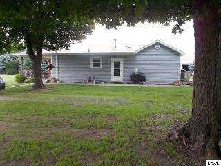 2250 Laberdee Road Adrian, MI 49221 - Photo 15 of 24 20412814-14.JPG