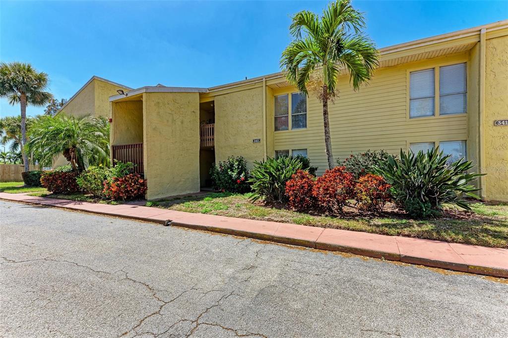 3411 Clark Road, Unit 212 Sarasota, FL 34231 - Photo 8 of 20 Gallery Image 8