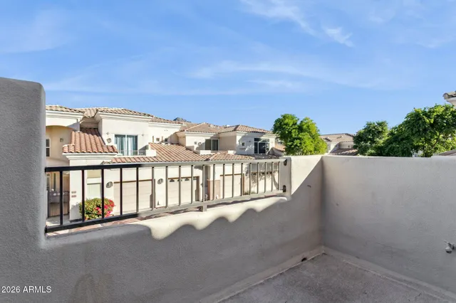 $1,899 | 1747 East Northern Avenue, Unit 209, Phoenix, AZ 85020