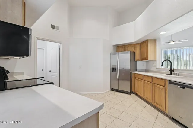 $1,899 | 1747 East Northern Avenue, Unit 209, Phoenix, AZ 85020