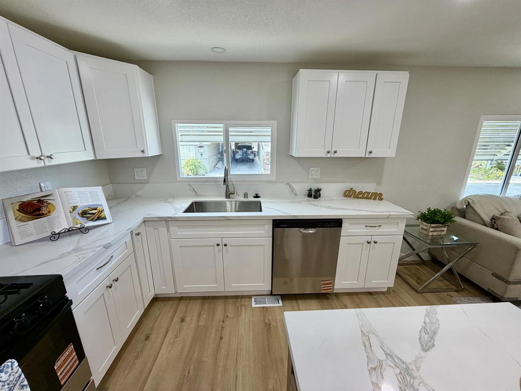 8301 Mission Gorge Road, Unit 233 Santee, CA 92071 - Photo 3 of 39