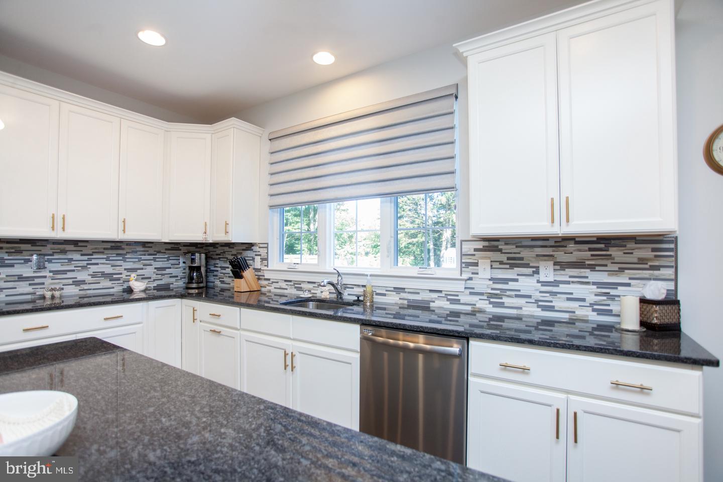 464 Edison Furlong Road Doylestown, PA 18901 - Photo 11 of 37 Kitchen