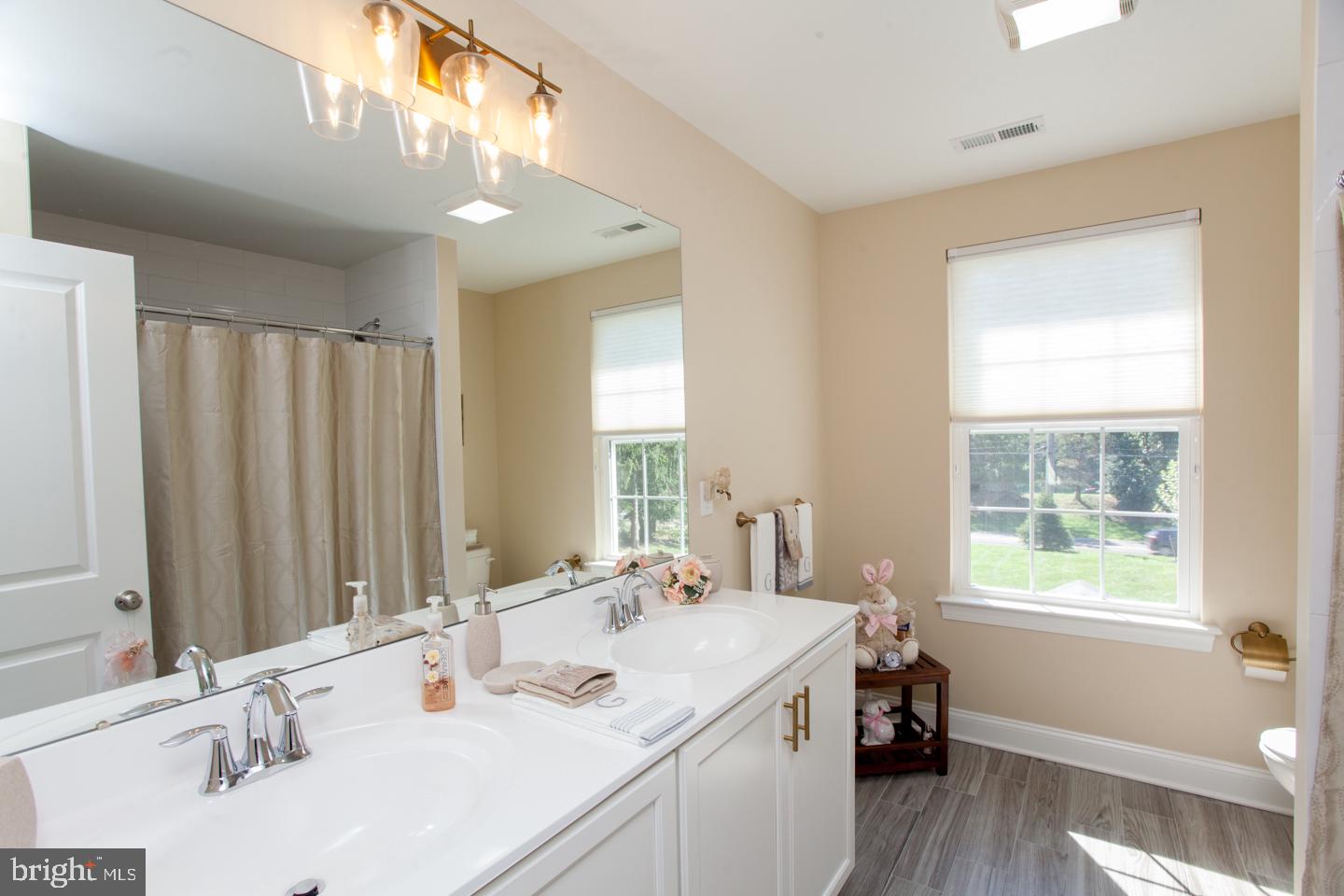 464 Edison Furlong Road Doylestown, PA 18901 - Photo 28 of 37 Second floor bathroom