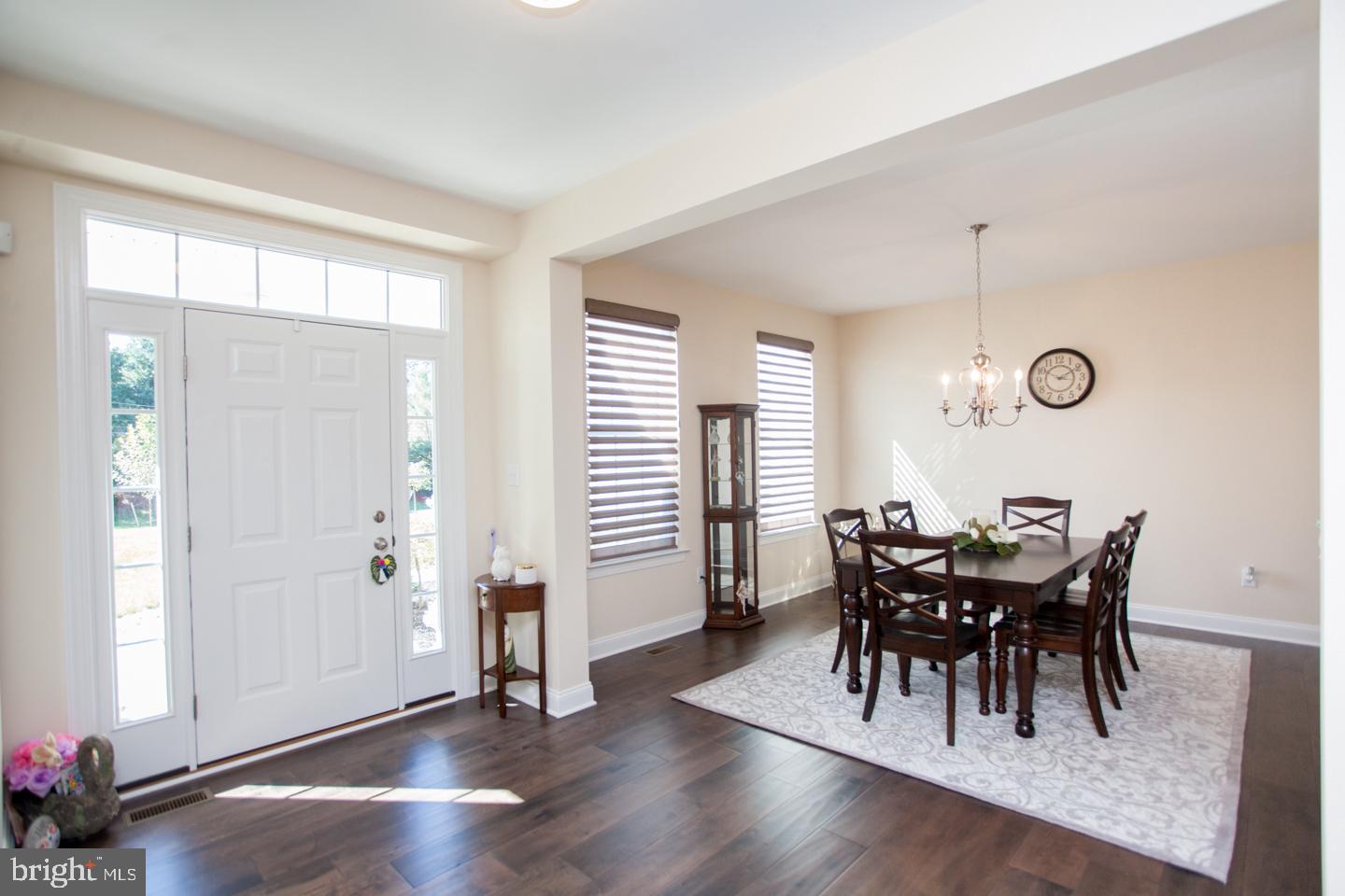 464 Edison Furlong Road Doylestown, PA 18901 - Photo 4 of 37 Foyer
