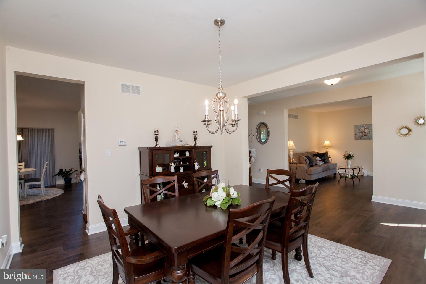 464 Edison Furlong Road Doylestown, PA 18901 - Photo 6 of 37 Dining room
