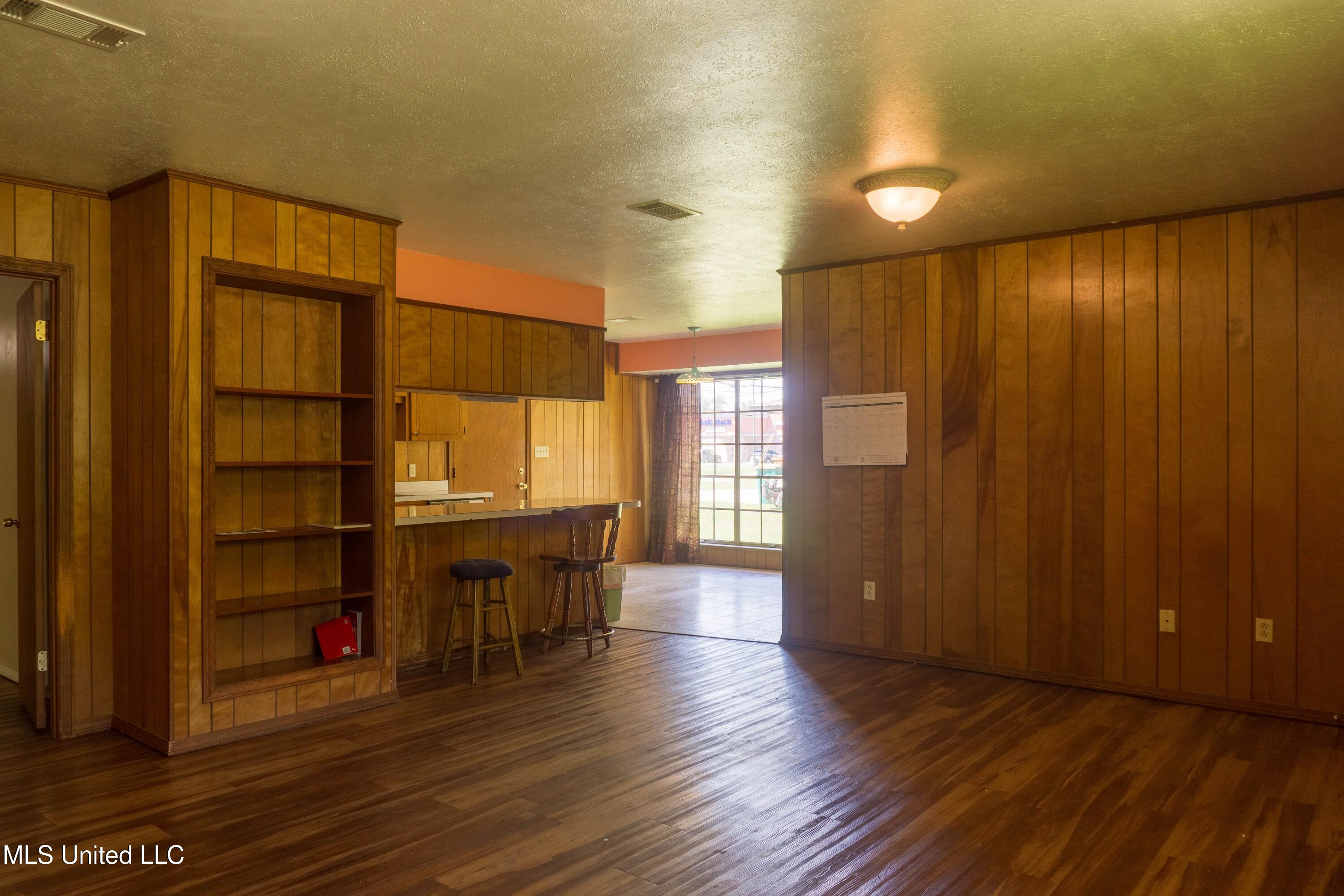 5096 Beatline Road Long Beach, MS 39560 - Photo 11 of 25 LivingRoom#2