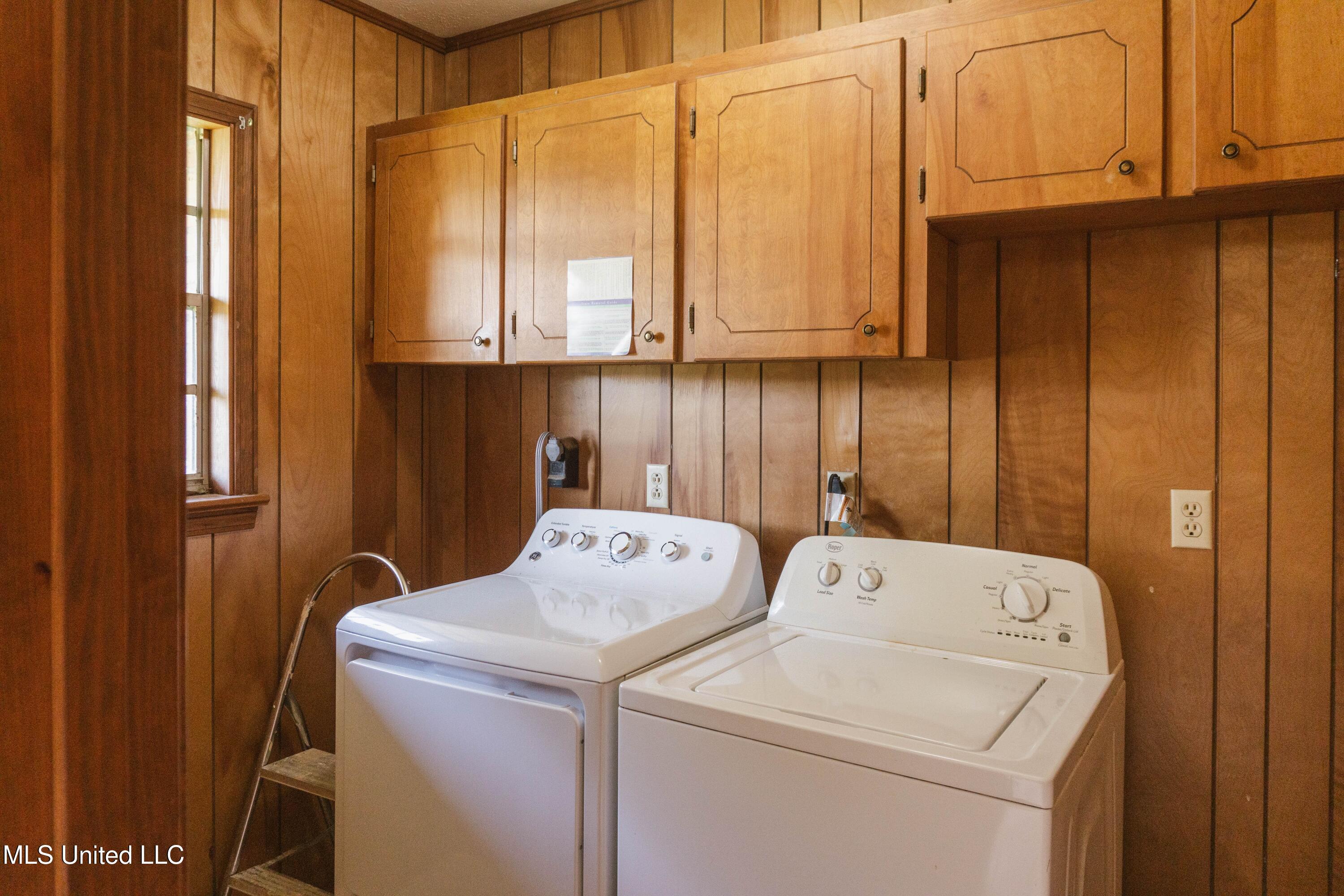 5096 Beatline Road Long Beach, MS 39560 - Photo 16 of 25 LaundryRoom