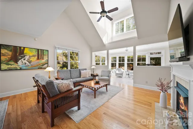 $750,000 | 2 Meadow Vista Court, Asheville, NC 28803