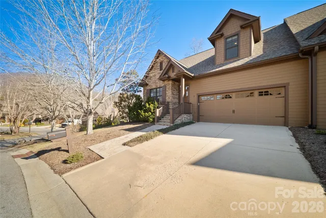 $750,000 | 2 Meadow Vista Court, Asheville, NC 28803