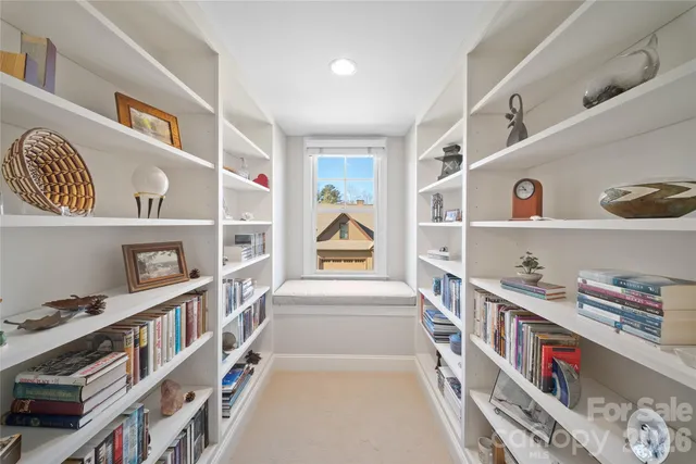 $750,000 | 2 Meadow Vista Court, Asheville, NC 28803