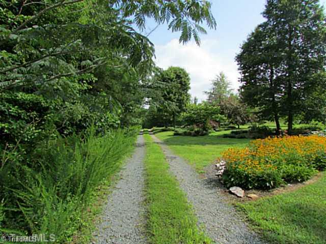 Land. Drive to property
