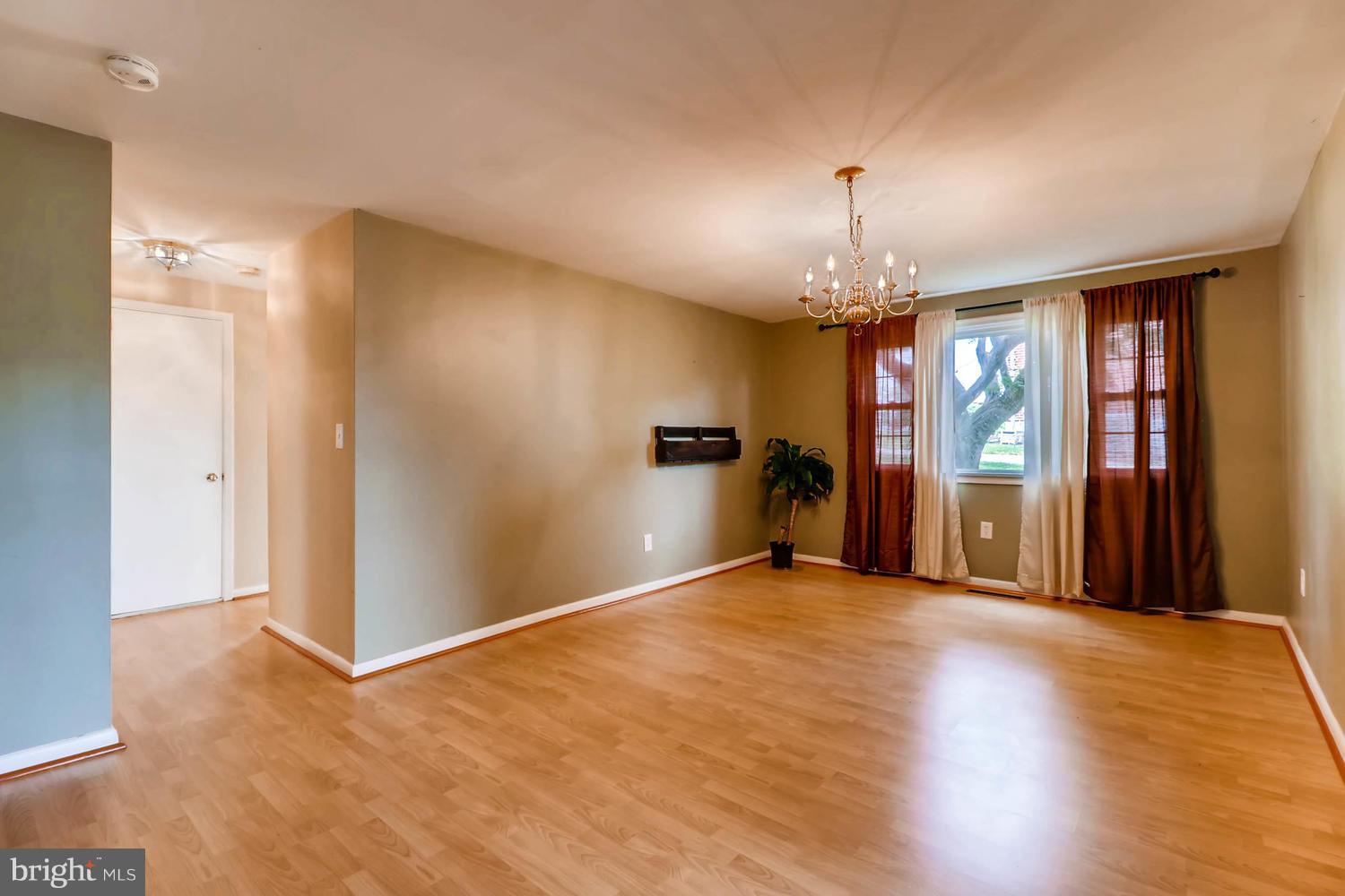 9 Alston Road Lutherville-Timonium, MD 21093 - Photo 4 of 26 Dining Room