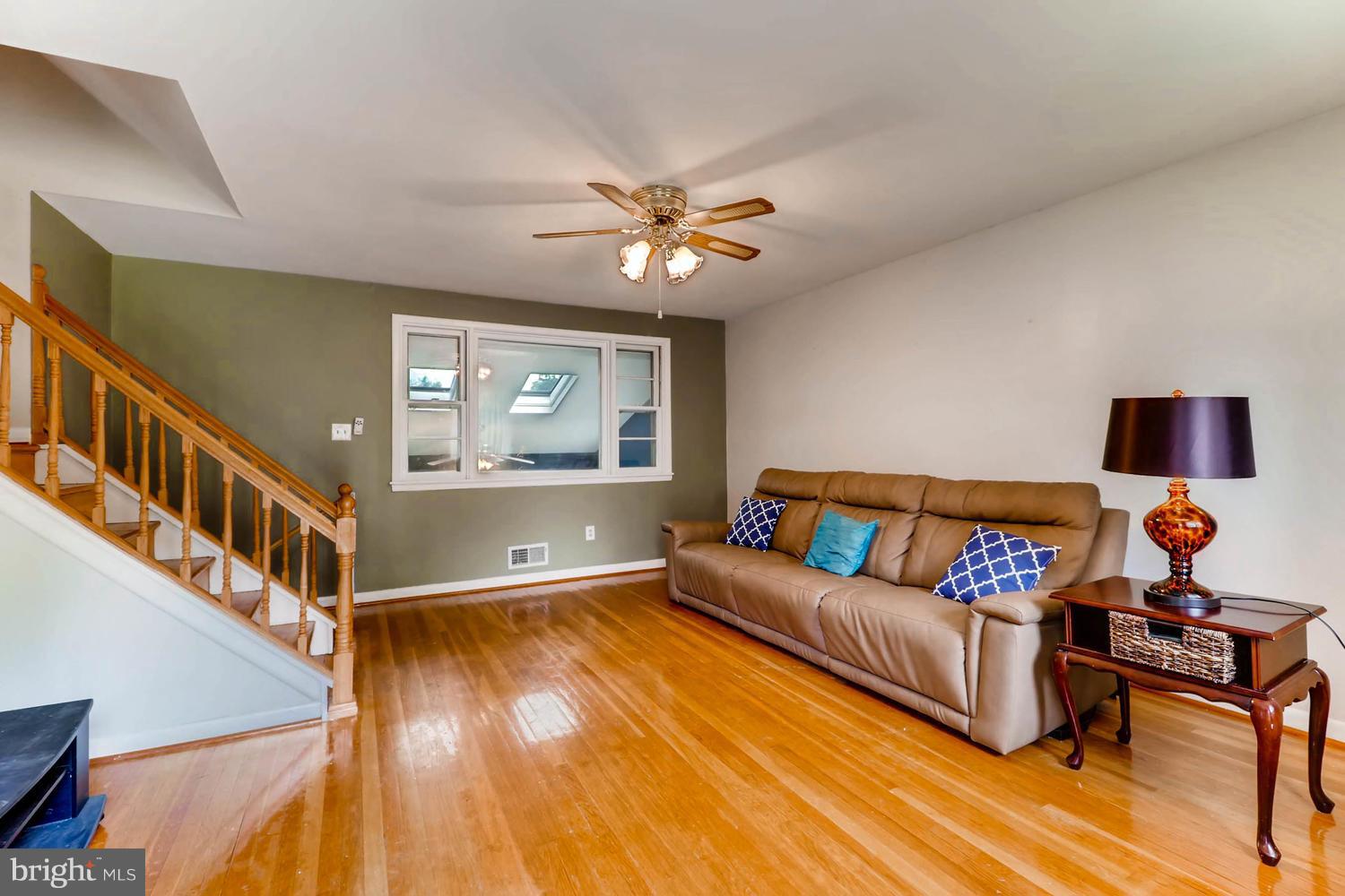 9 Alston Road Lutherville-Timonium, MD 21093 - Photo 8 of 26 Family Room