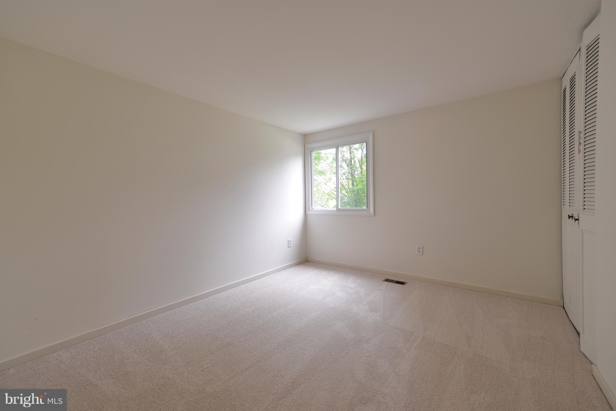 9525 Kilimanjaro Road Columbia, MD 21045 - Photo 21 of 30 3rd Bedroom