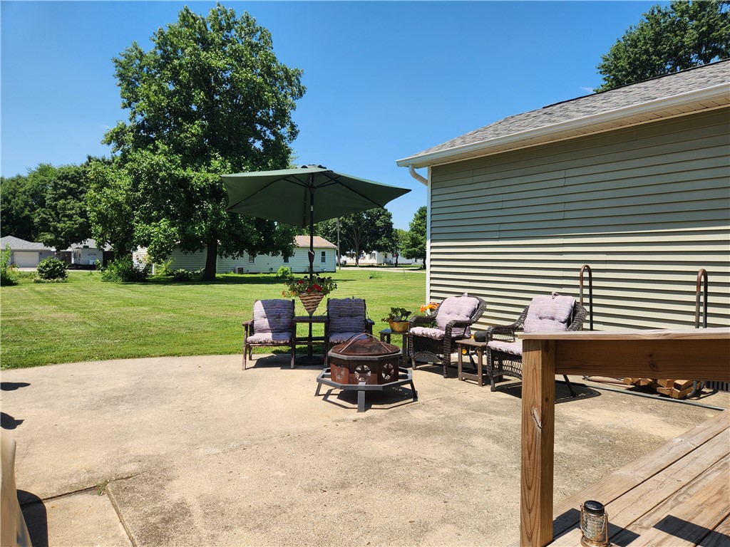 203 Wall Street Findlay, IL 62534 - Photo 25 of 29