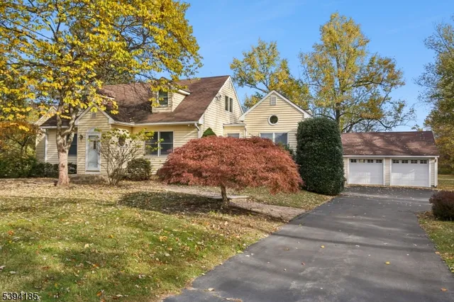 a house view with a outdoor space