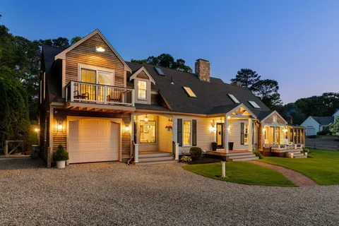 $1,990,000 | 14 2nd Street, Harwich, MA 02645
