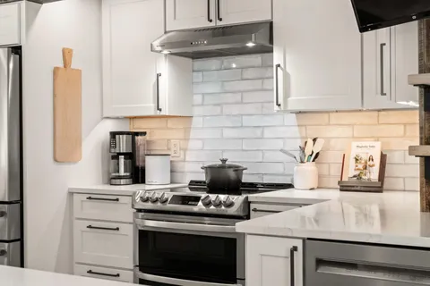 $2,249,000 | 14 2nd Street, Harwich, MA 02645