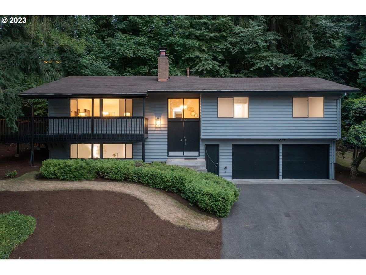2432 Park Road Lake Oswego, OR 97034 - Photo 1 of 46 Gallery Image 1