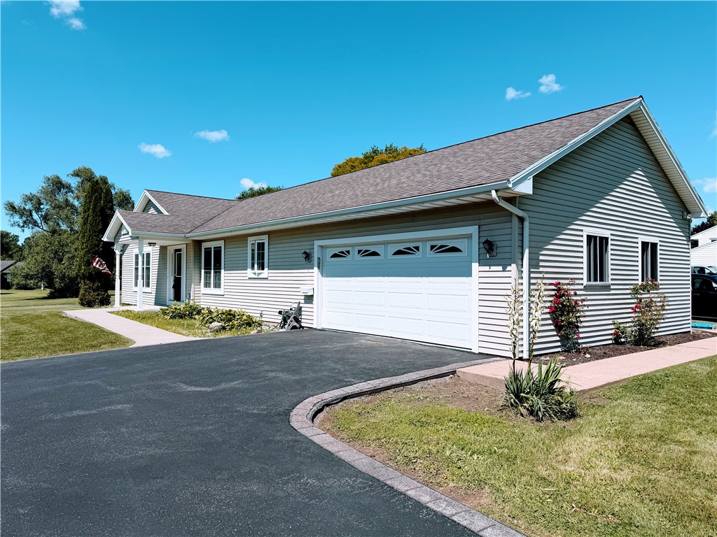 598 Paul Road Chili, NY 14624 - Photo 2 of 32