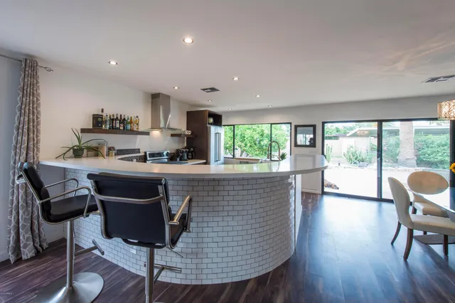 $4,995 | 3732 East Glenrosa Avenue, Phoenix, AZ 85018